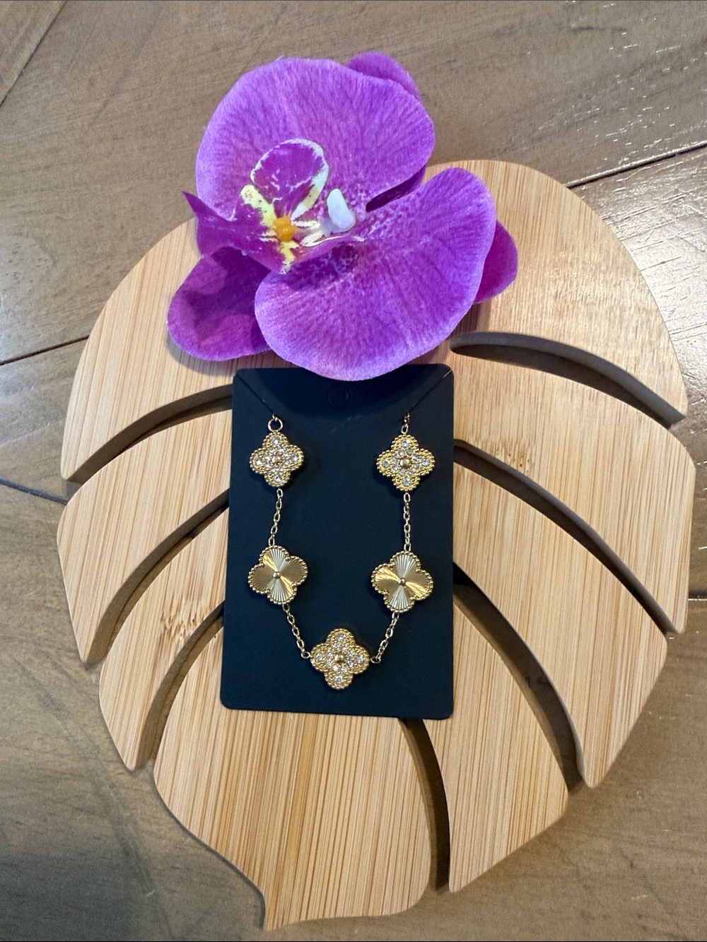 Clover bracelet Gold tone- Women's Jewelry